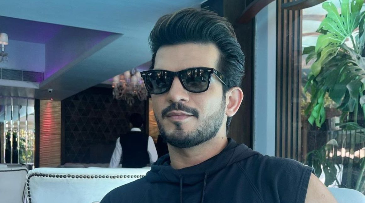 Arjun Bijlani having a great time at Della Resorts, Lonavala!