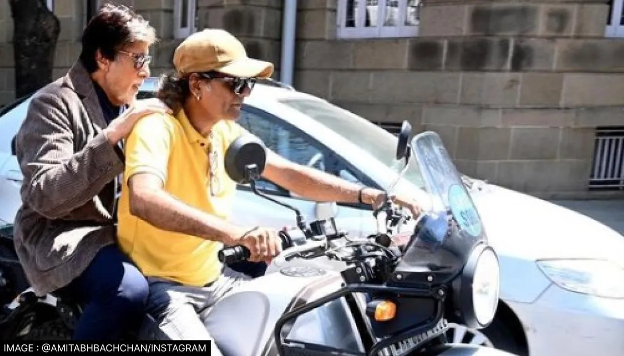 Why did Amitabh Bachchan have to ask for a lift from a street peddler video viral