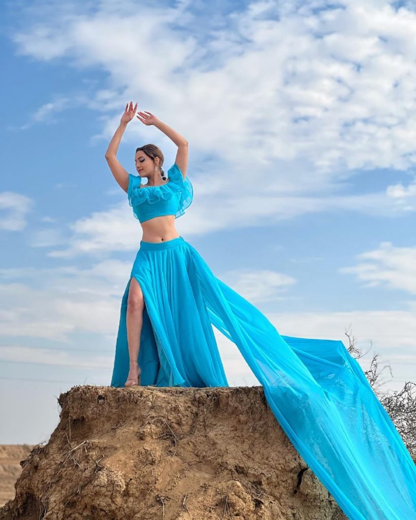 Madalsa Sharma Anupama actress gave a killer pose in sky blue dress