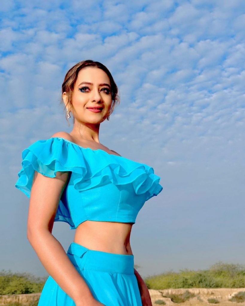 Madalsa Sharma Anupama actress gave a killer pose in sky blue dress