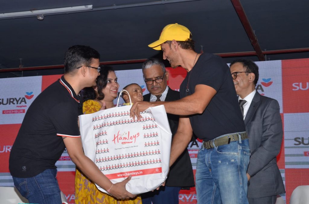 Hrithik Roshan: Attends the inauguration ceremony of the new wing of Surya Hospital in Chembur