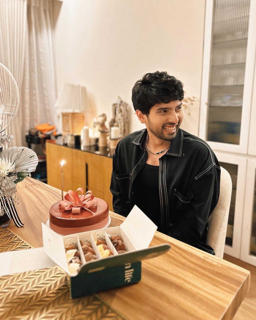 Singer Armaan Malik celebrated his birthday in a simple way amidst his family and close friends.