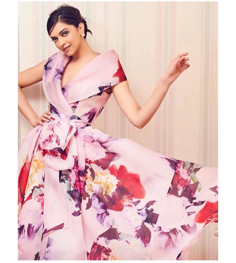 Flower Print Dress: If you also want to feel comfortable in summer, these outfits from Alia Bhatt to Kriti Sanon will not disappoint you