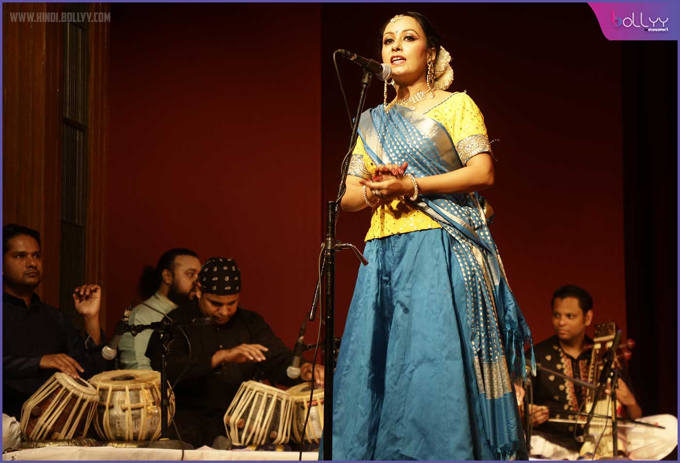 Classical dancer Ritu Gupta gave a captivating live performance of Kathak in the Lucknow Gharana style.